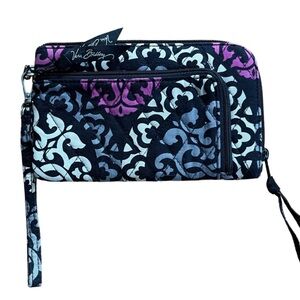 Vera Bradley Canterberry Magenta Wristlet Credit Card ID Holder Zip Wallet